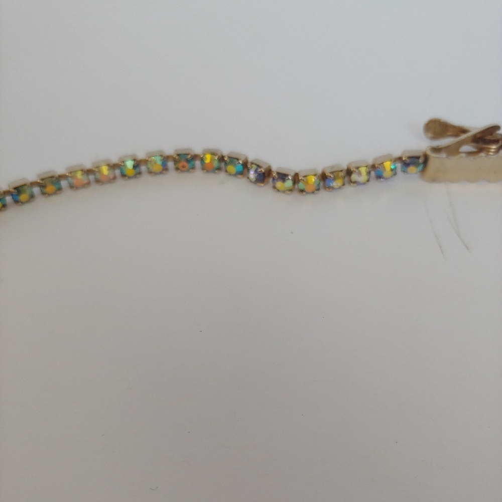 Sweater Clips - image 3